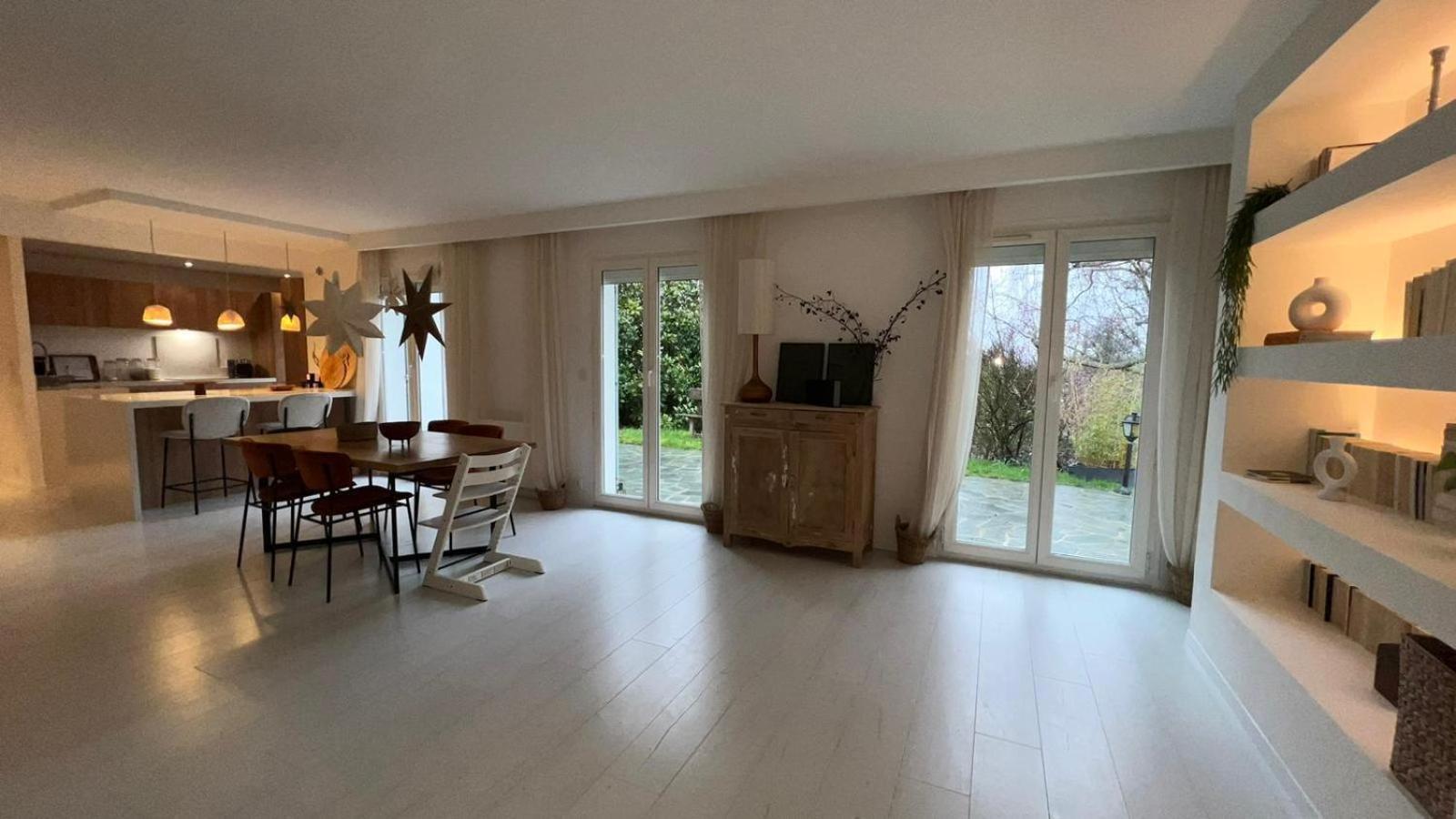 Maule Maison Familiale, Belle Et Moderne Proche De Versailles Et Thoiry מראה חיצוני תמונה