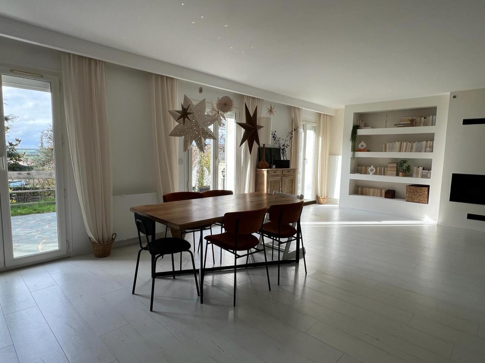 Maule Maison Familiale, Belle Et Moderne Proche De Versailles Et Thoiry מראה חיצוני תמונה